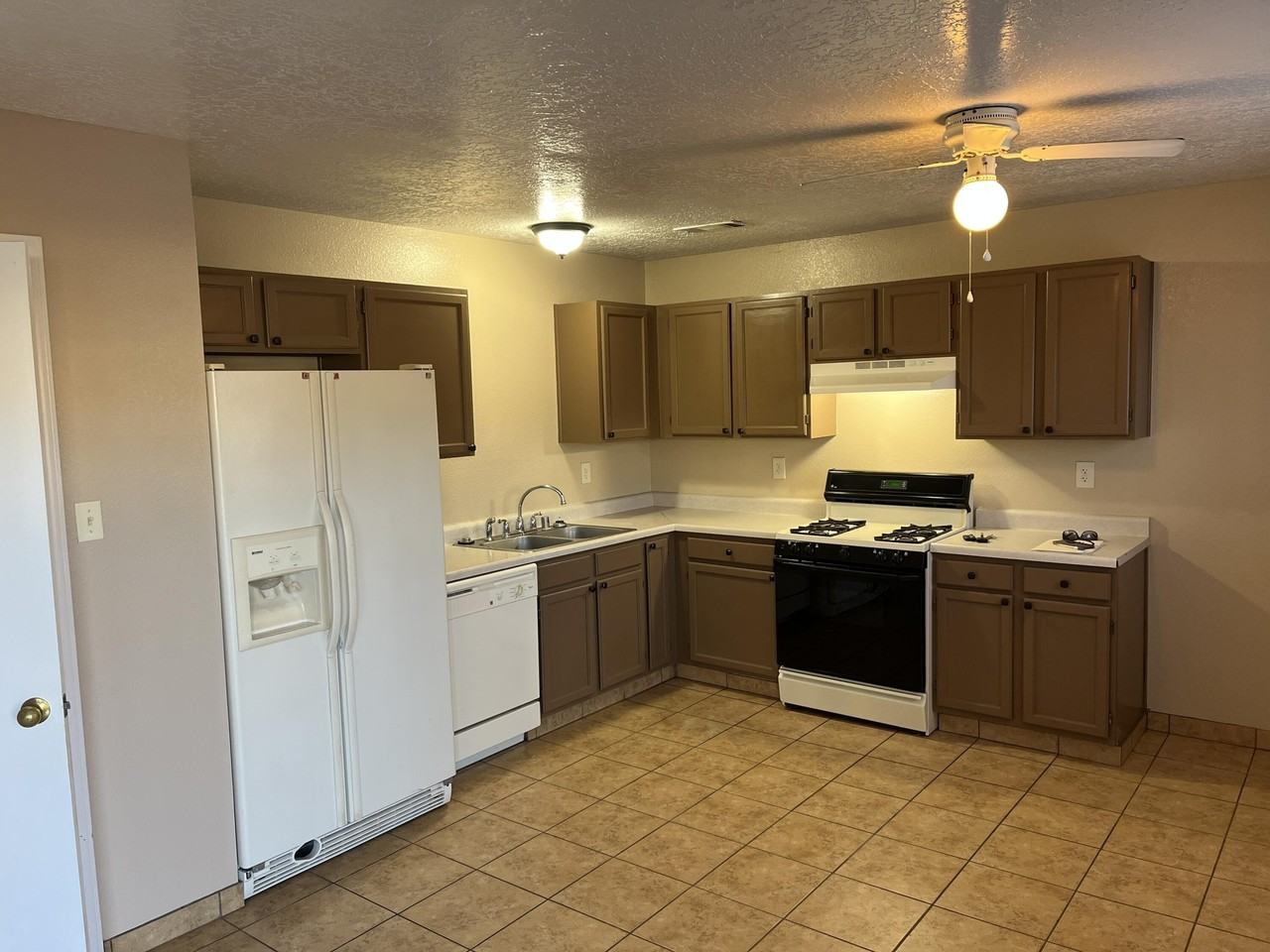 4985 Butte Pl Nw - Photo 6 of 25