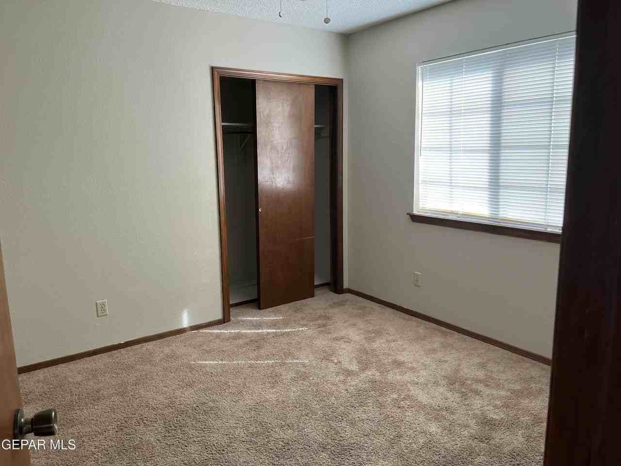 2601 Jefferson Ave - Photo 7 of 24