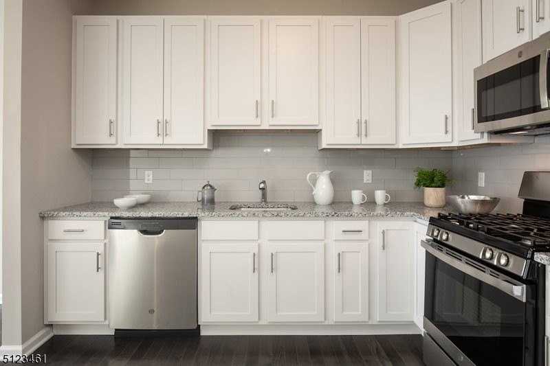 96 Arlene Ct - Photo 5 of 24