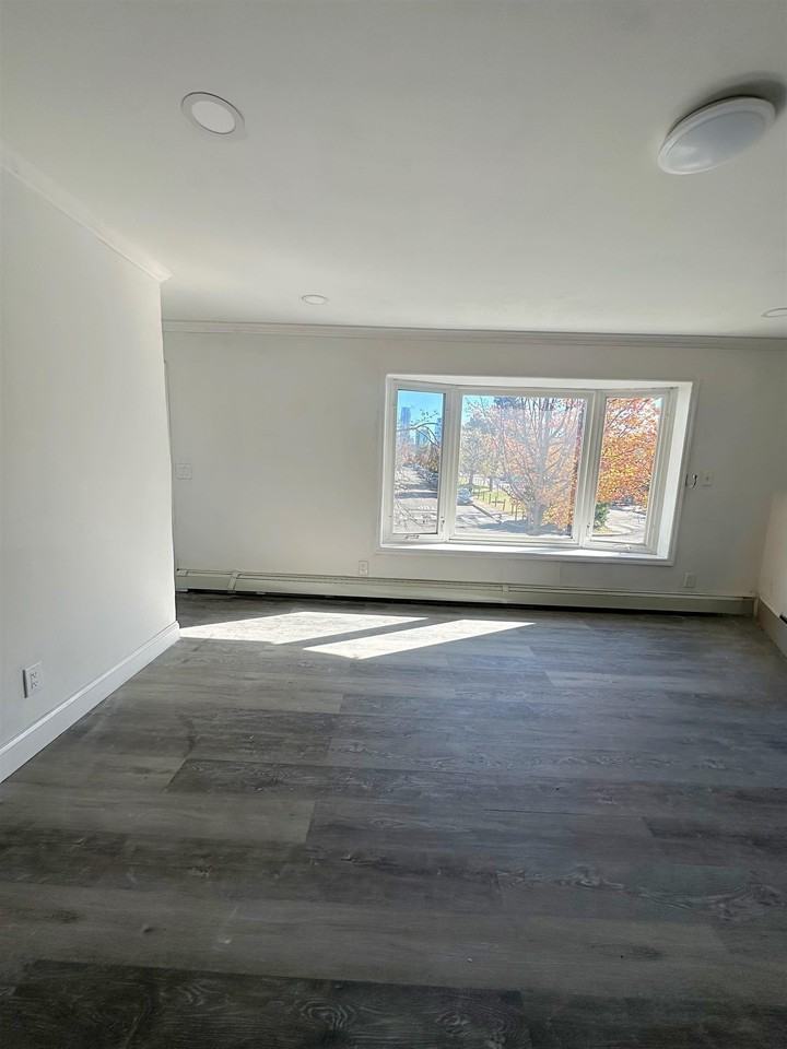 367 Mercer Loop #2 - Photo 3 of 8