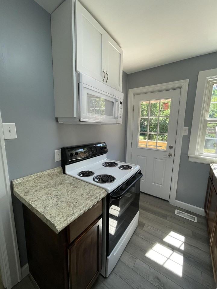 492 Bob O Link Dr Apt 101 #101 - Photo 5 of 11