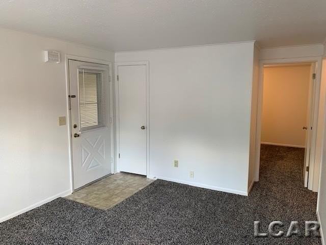 712 Company St #1 - Photo 4 of 7