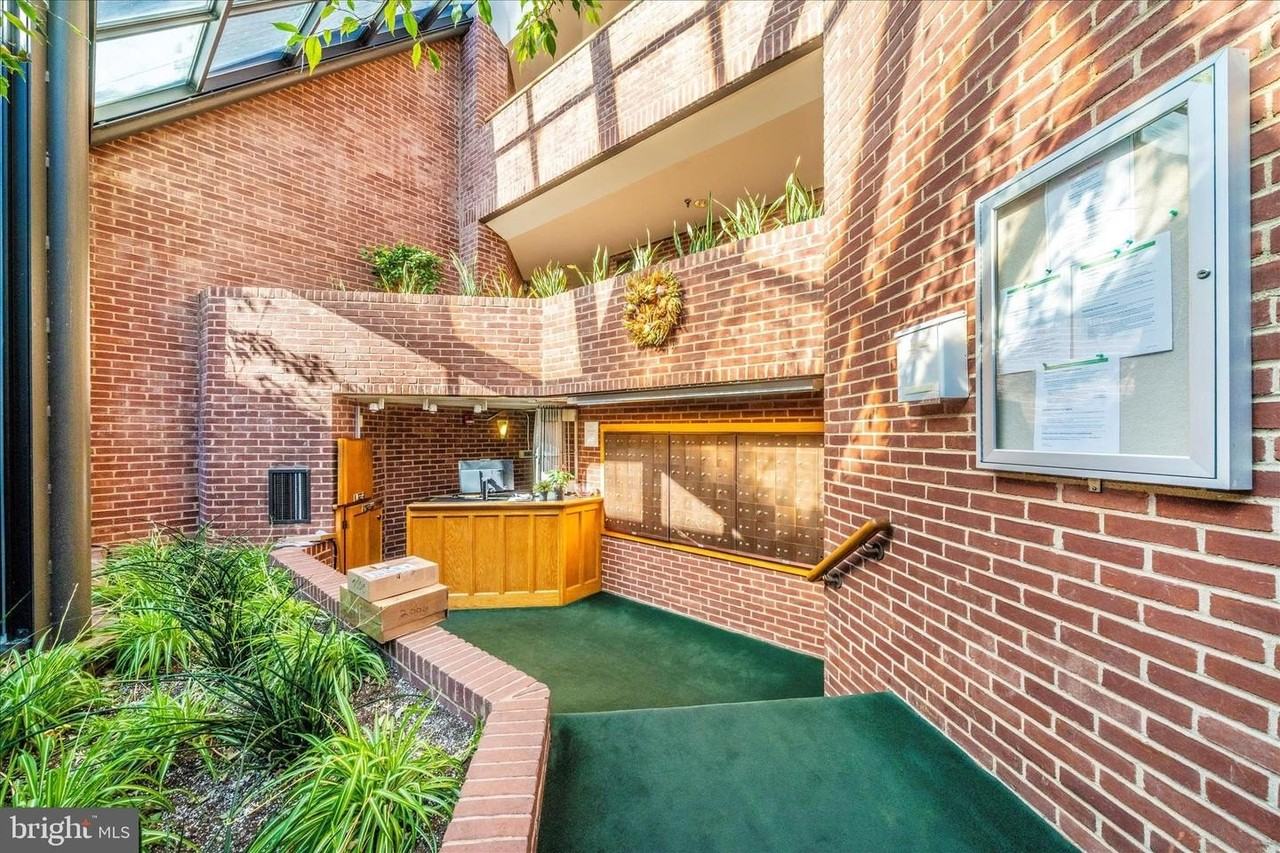 1080 Wisconsin Ave Nw - Photo 3 of 33