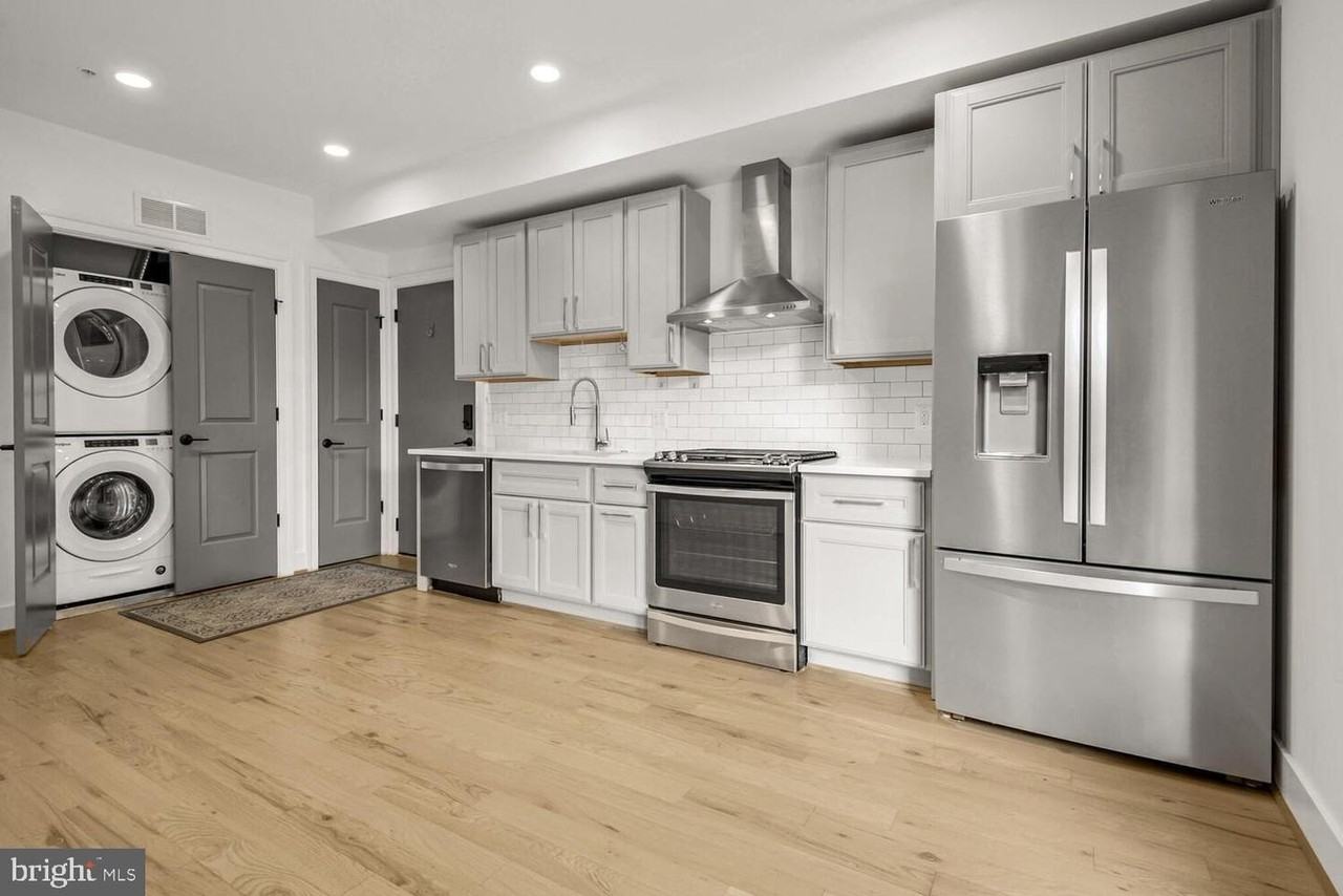 4339 Harrison St Nw - Photo 7 of 14