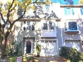 featured image of 725 Twin Holly Ln