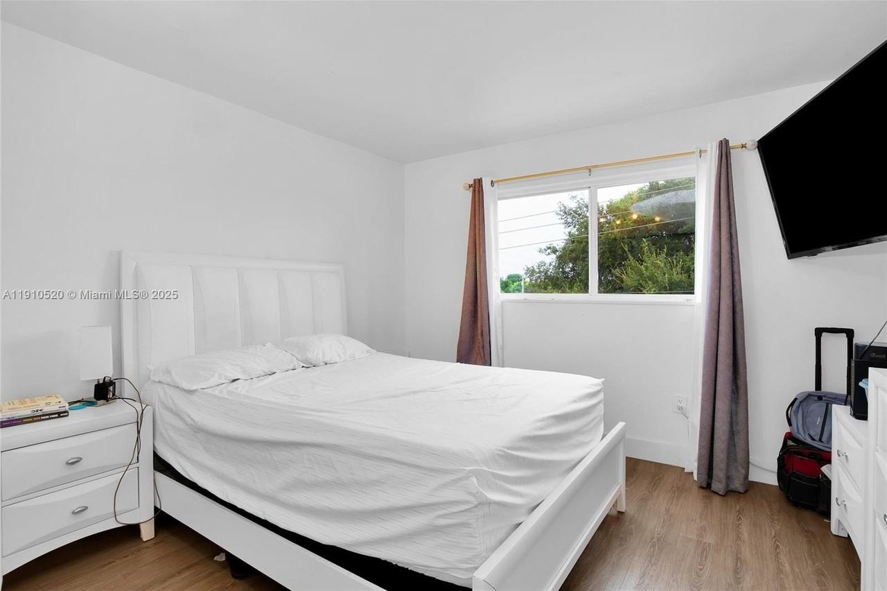 6200 W Flagler St #310 - Photo 4 of 12