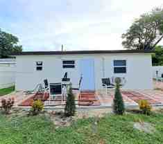 2215 Mayo St - Photo 1 of 1