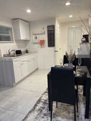 2215 Mayo St - Photo 3 of 14