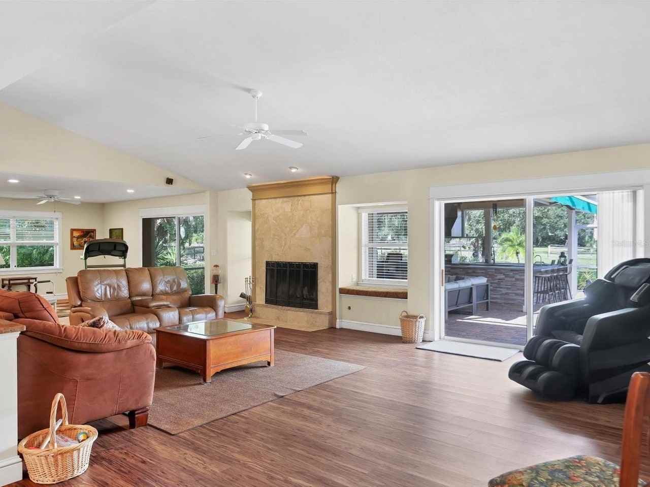 4708 Hidden River Rd - Photo 5 of 50