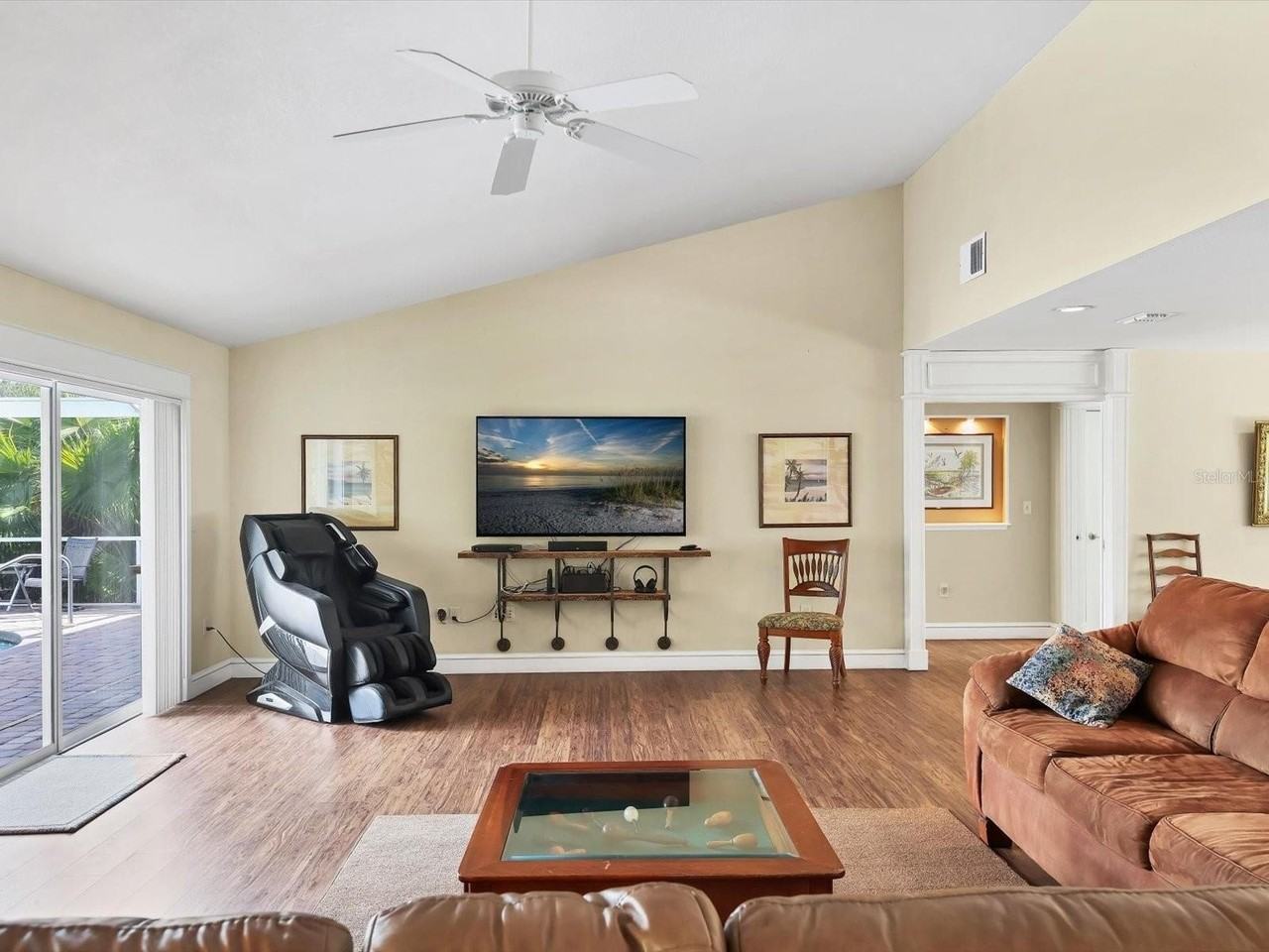 4708 Hidden River Rd - Photo 7 of 50