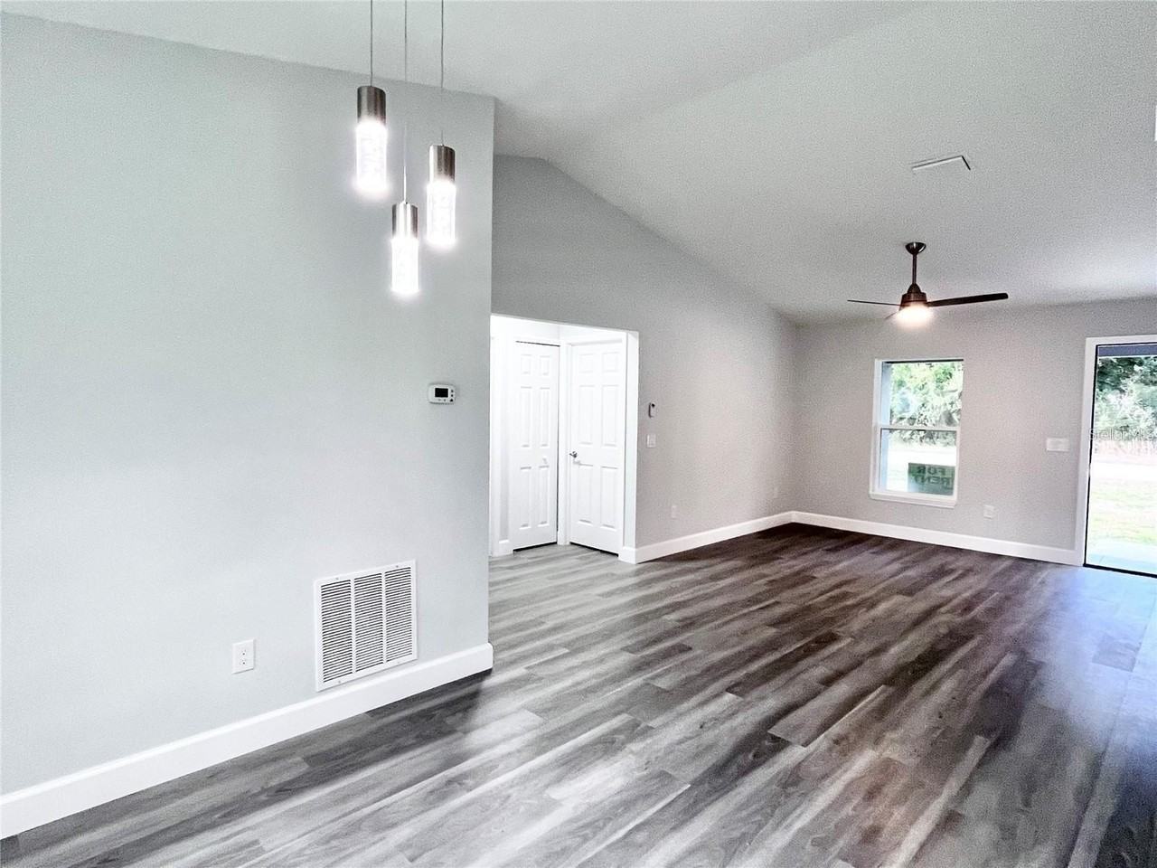 13810 Sw 102nd St - Photo 2 of 10