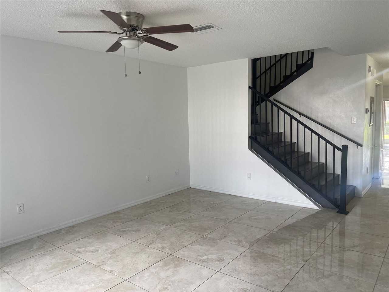 412 Kensington Lake Cir - Photo 4 of 23