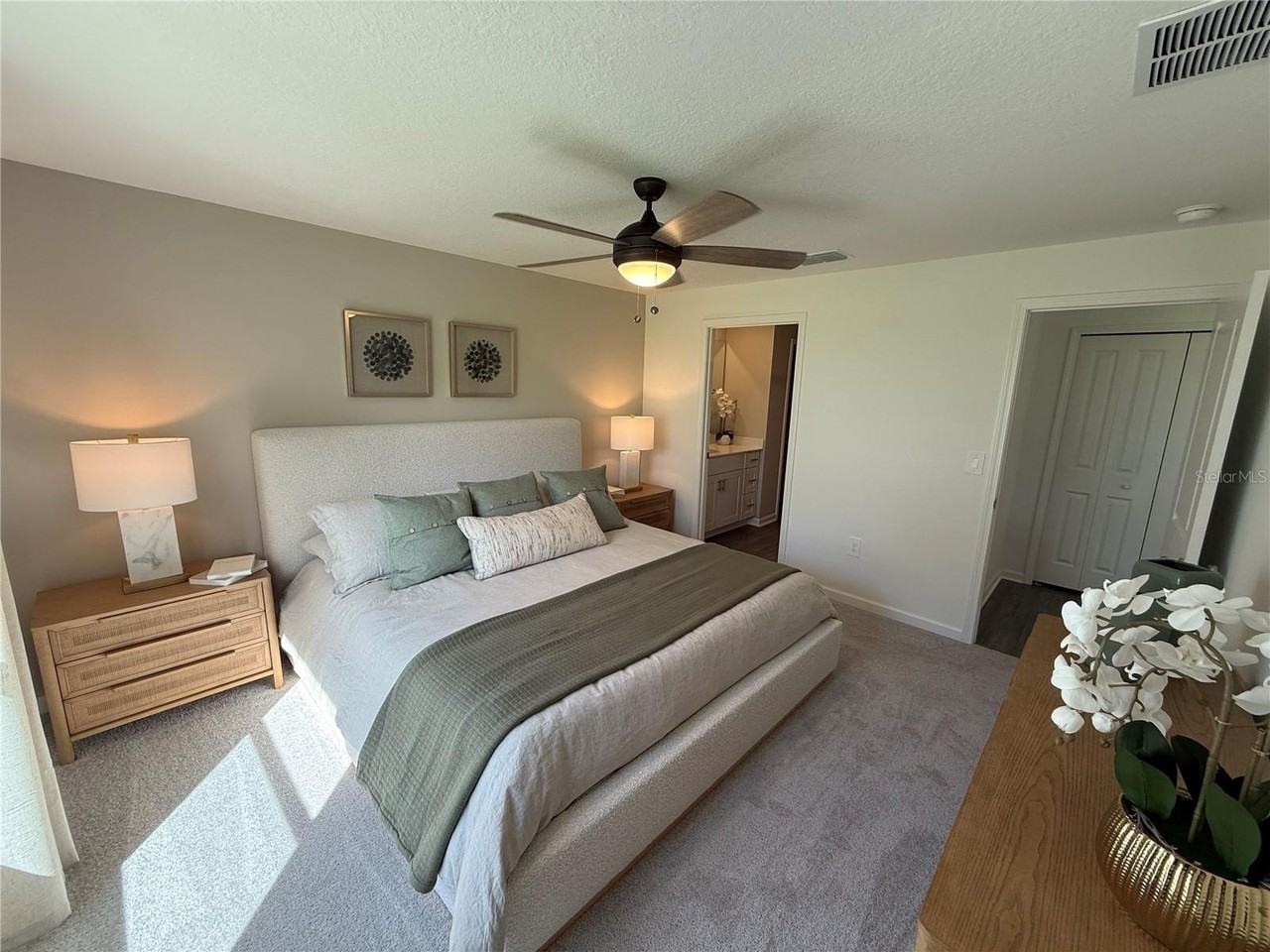 4612 Sw 84th Street Rd - Photo 3 of 12