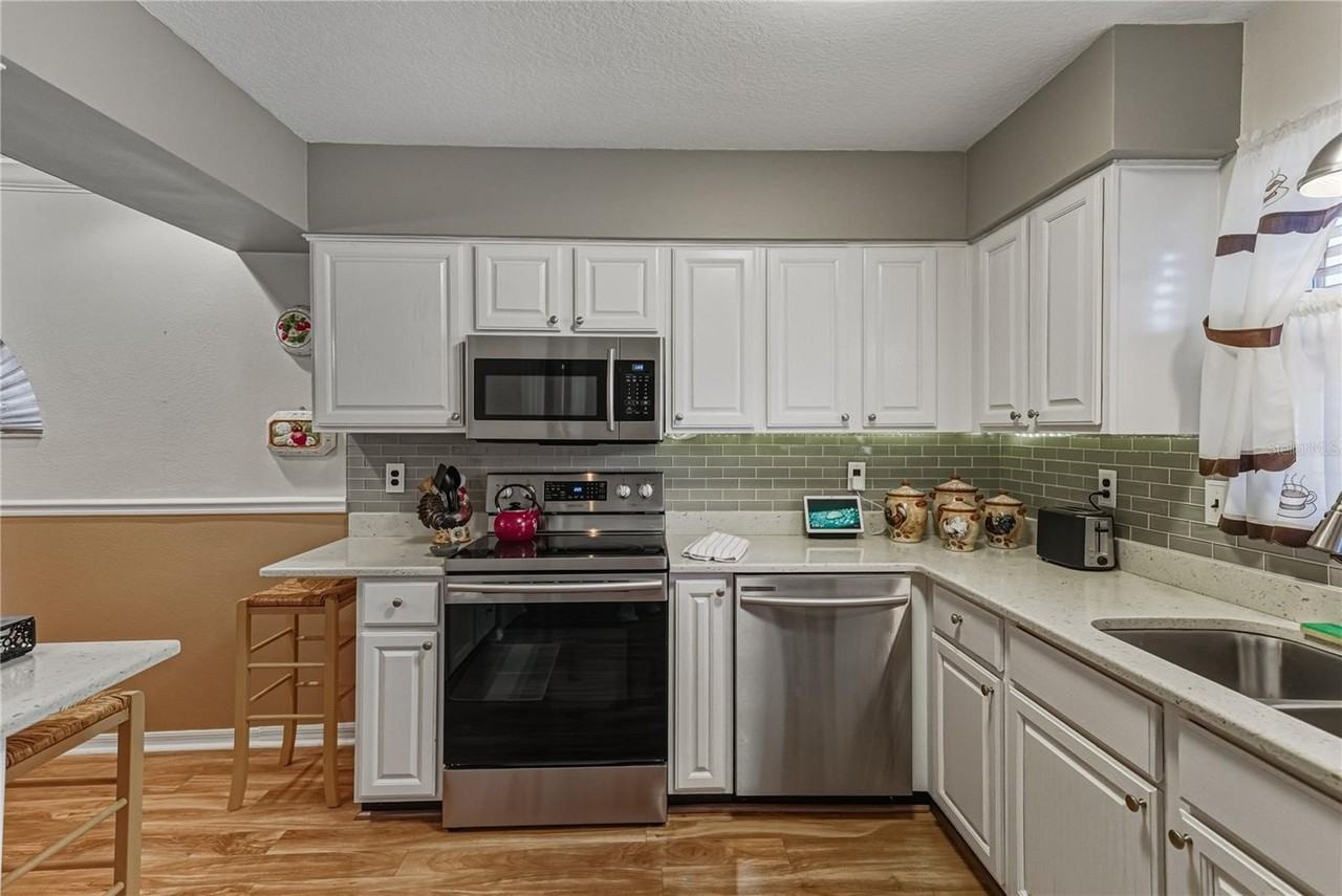 29235 Princeville Dr - Photo 7 of 50