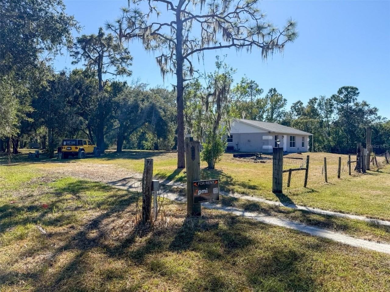 13670 Highland Rd - Photo 2 of 50