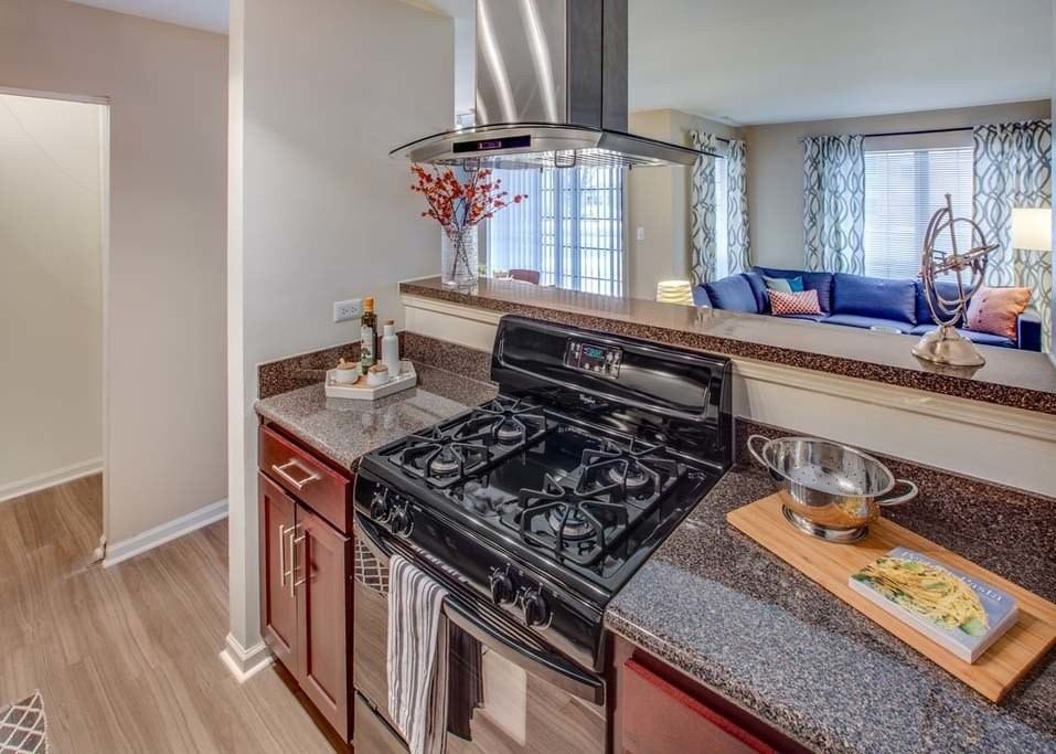 14 Lincoln Oaks Dr #1003 - Photo 2 of 29