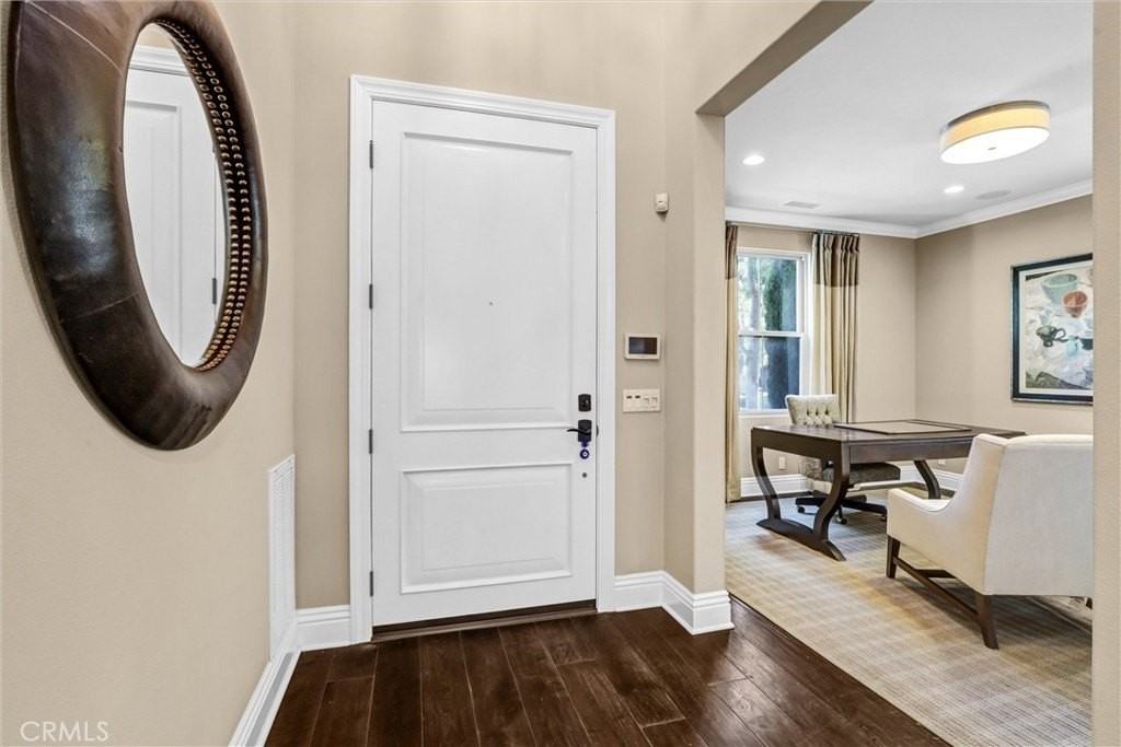 59 Rossmore - Photo 3 of 45