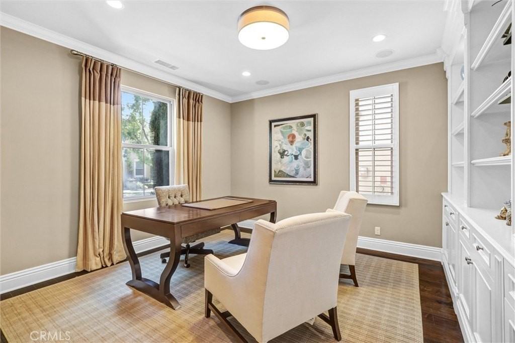 59 Rossmore - Photo 4 of 45