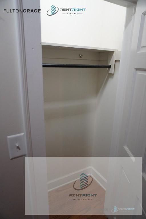 1700 West Albion Avenue - Photo 2 of 10
