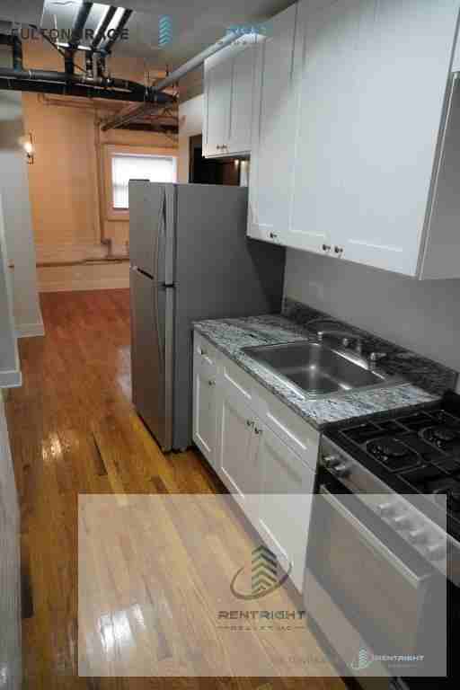 1700 West Albion Avenue - Photo 6 of 10