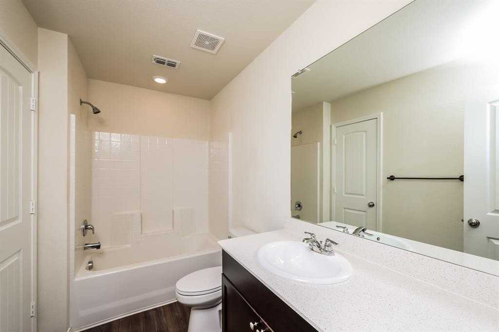 4340 Johnstown Ln - Photo 7 of 16