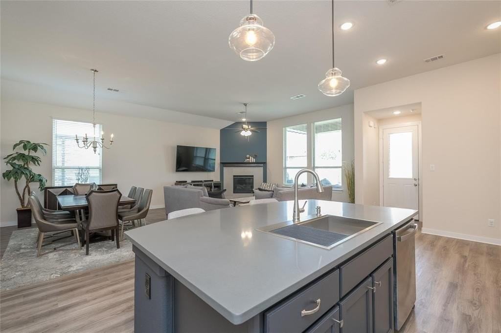 904 Nuthatch Ct - Photo 5 of 13