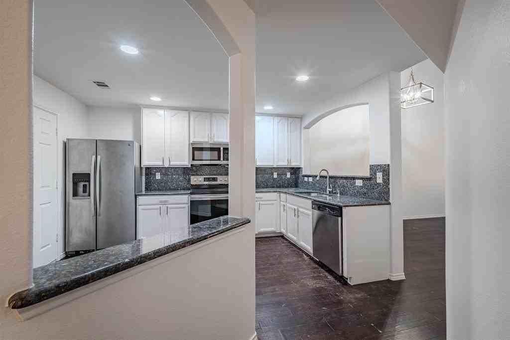 1144 Landon Ln - Photo 5 of 34