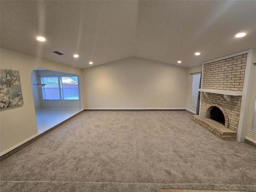 1813 Eastfield Dr - Photo 4 of 25