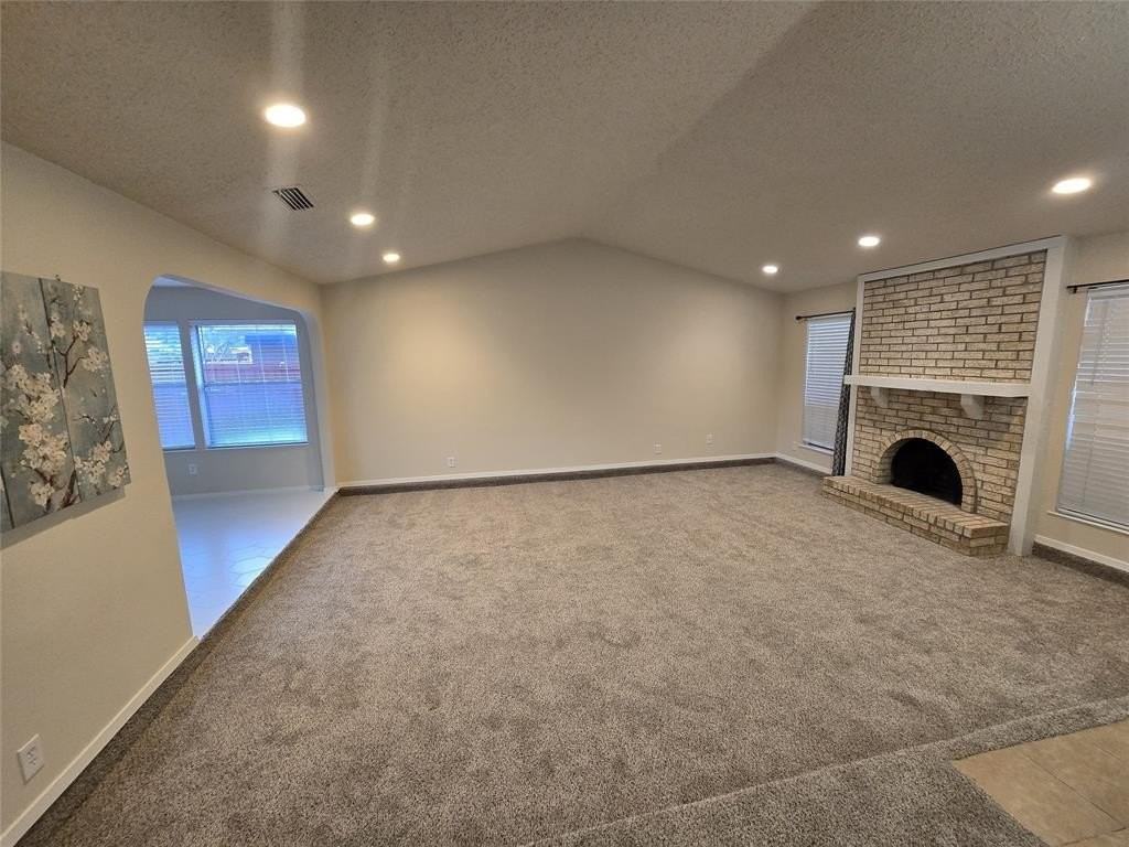 1813 Eastfield Dr - Photo 5 of 25