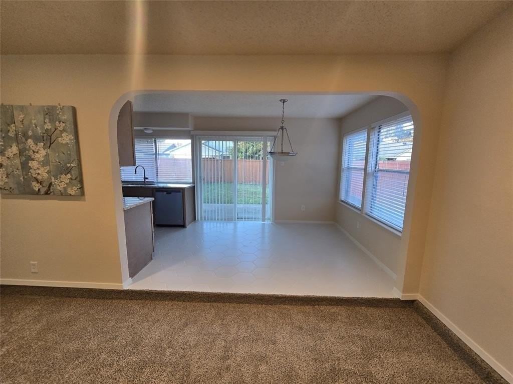 1813 Eastfield Dr - Photo 7 of 25