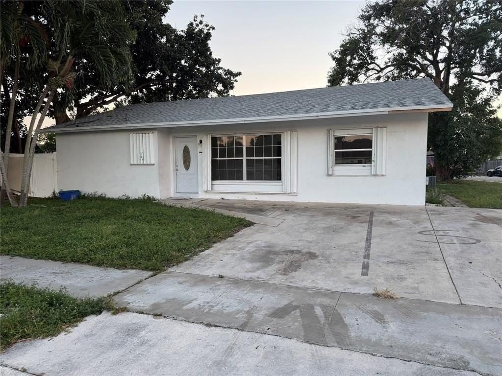 22773 West Country Club Drive