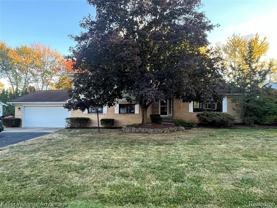 5529 Pembury - Photo 1 of 1