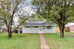 1923 Bancroft Dr - Photo 1 of 1