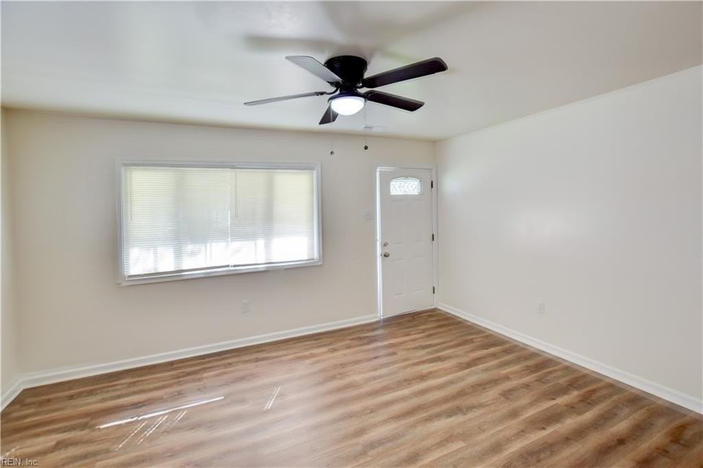 1923 Bancroft Dr - Photo 6 of 26