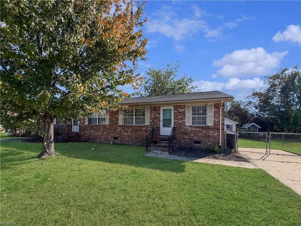 5505 Thompkins Ct #B - Photo 2 of 25