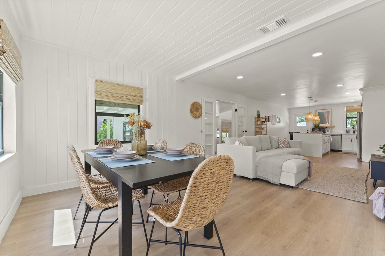 721 Dobbins St - Photo 4 of 35