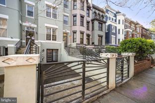 1126 Columbia Rd Nw Apt 3 #3 - Photo 1 of 1