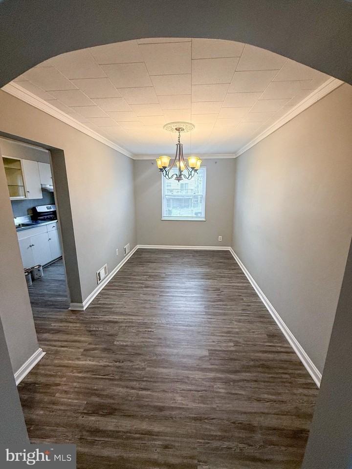 7404 Kirtley Road - Photo 5 of 16