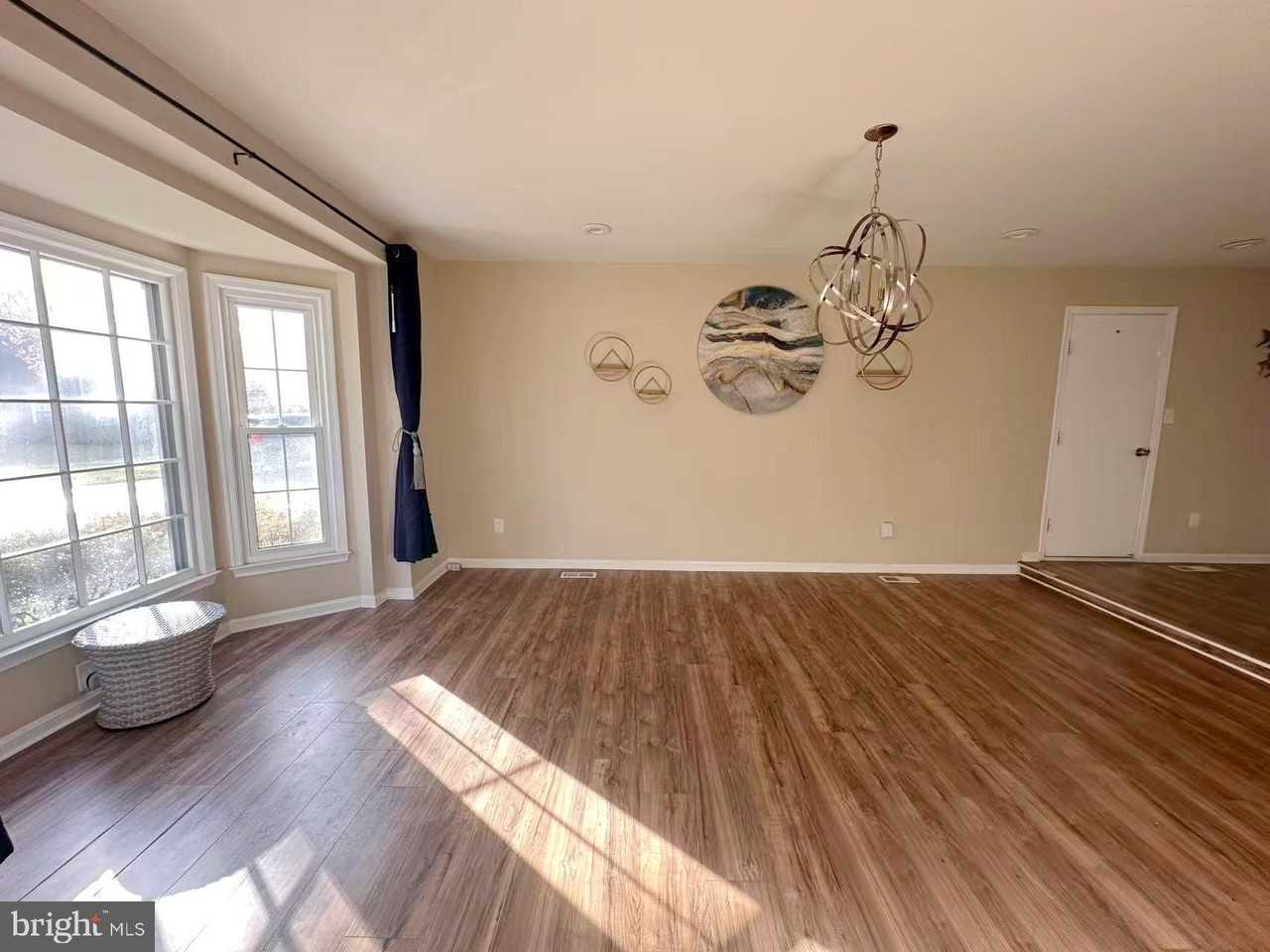 8609 Lime Kiln Ct - Photo 2 of 28