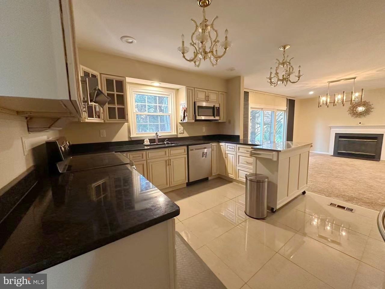 8609 Lime Kiln Ct - Photo 6 of 28