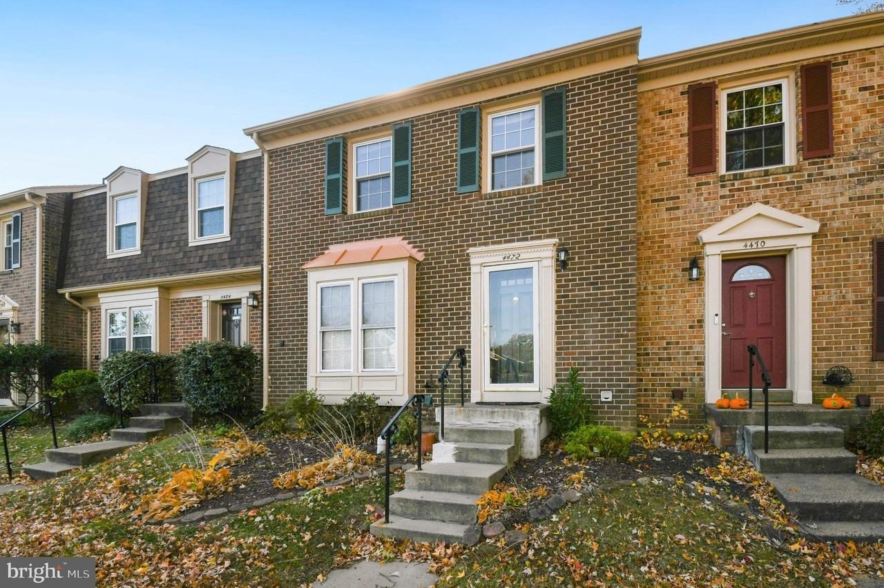 4472 Ruggles Ct - Photo 2 of 33