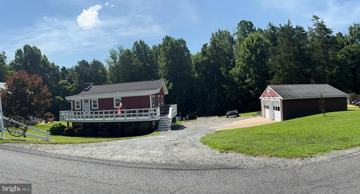 featured image of 515 S Lakeshore Dr