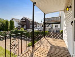 featured image of 16 Windsor Rd #1
