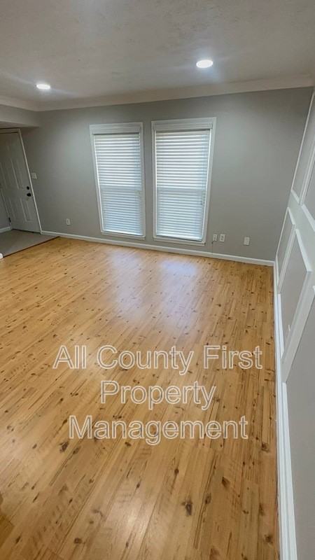 3162 Citrus Ct - Photo 2 of 9