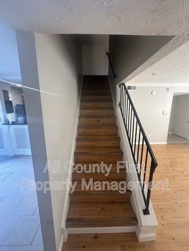 3162 Citrus Ct - Photo 4 of 9