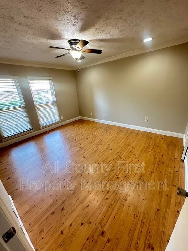 3162 Citrus Ct - Photo 6 of 9