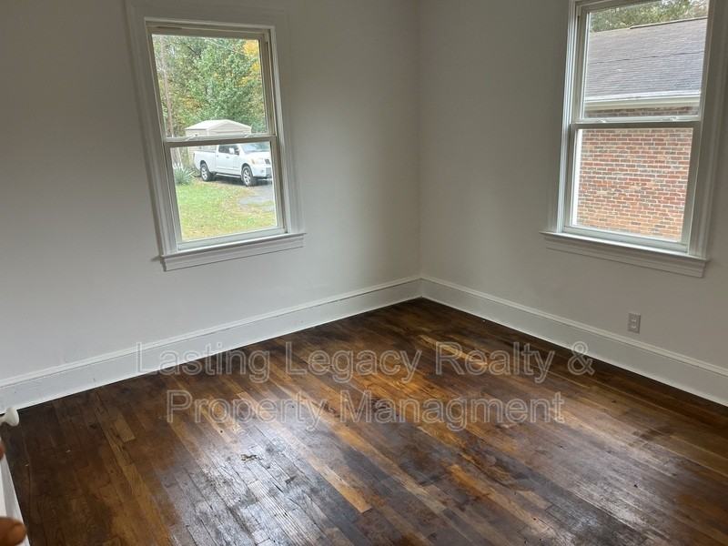 3709 Prospect Drive - Photo 3 of 8