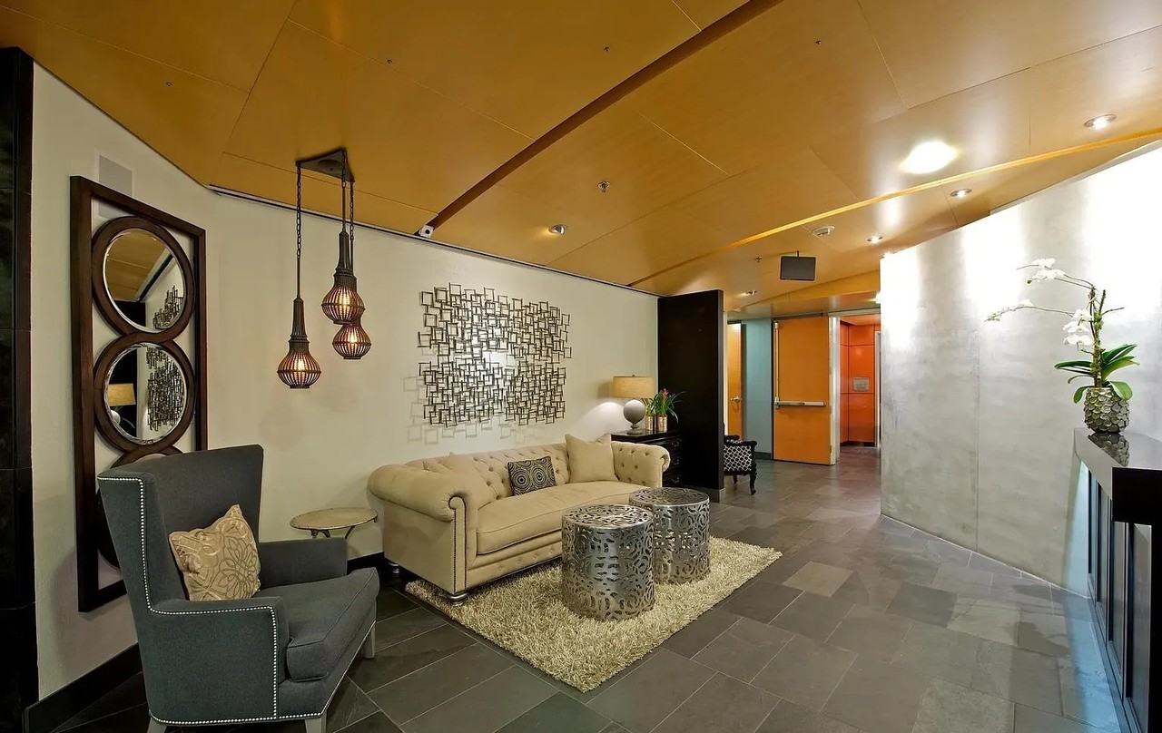 877 Island Ave - Photo 3 of 24