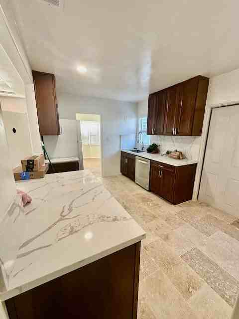 5017 College Avenue - Photo 5 of 27