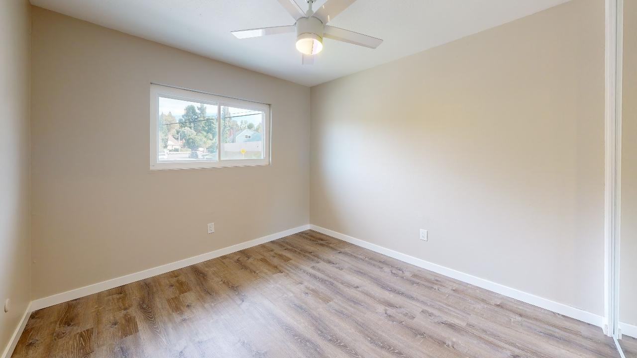 4812 54th St - Photo 6 of 17